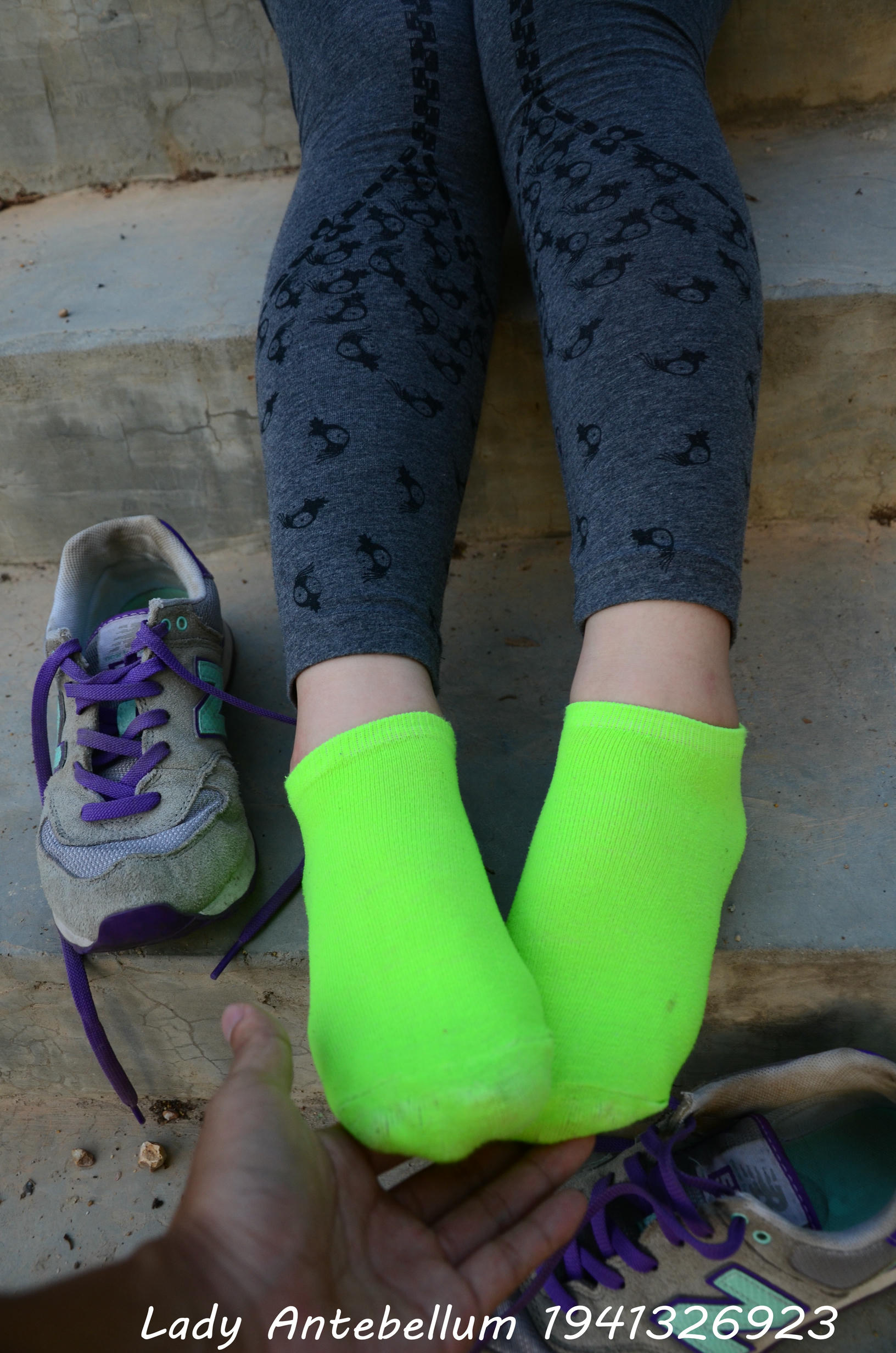 [战前女神] 恋足美腿棉袜女神级摄影套图 094 [104P-242MB]_第5集