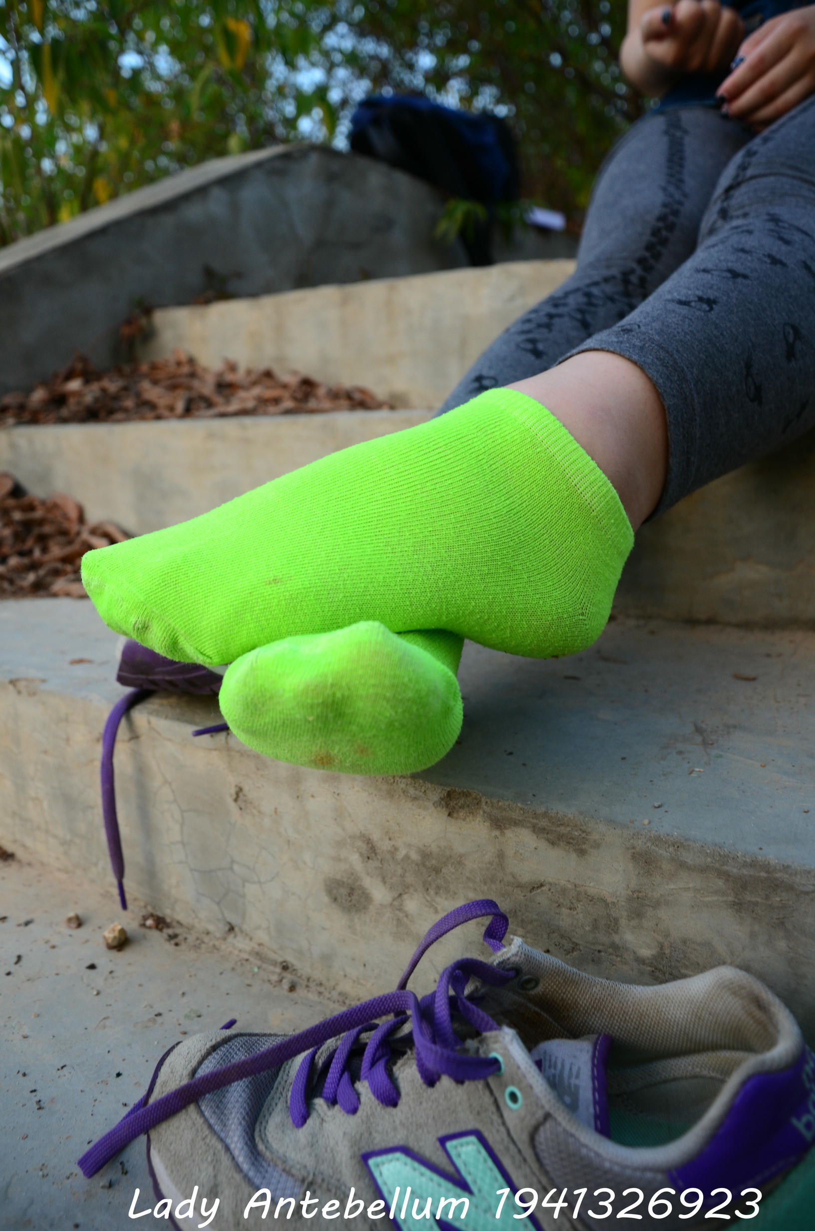 [战前女神] 恋足美腿棉袜女神级摄影套图 094 [104P-242MB]_第5集