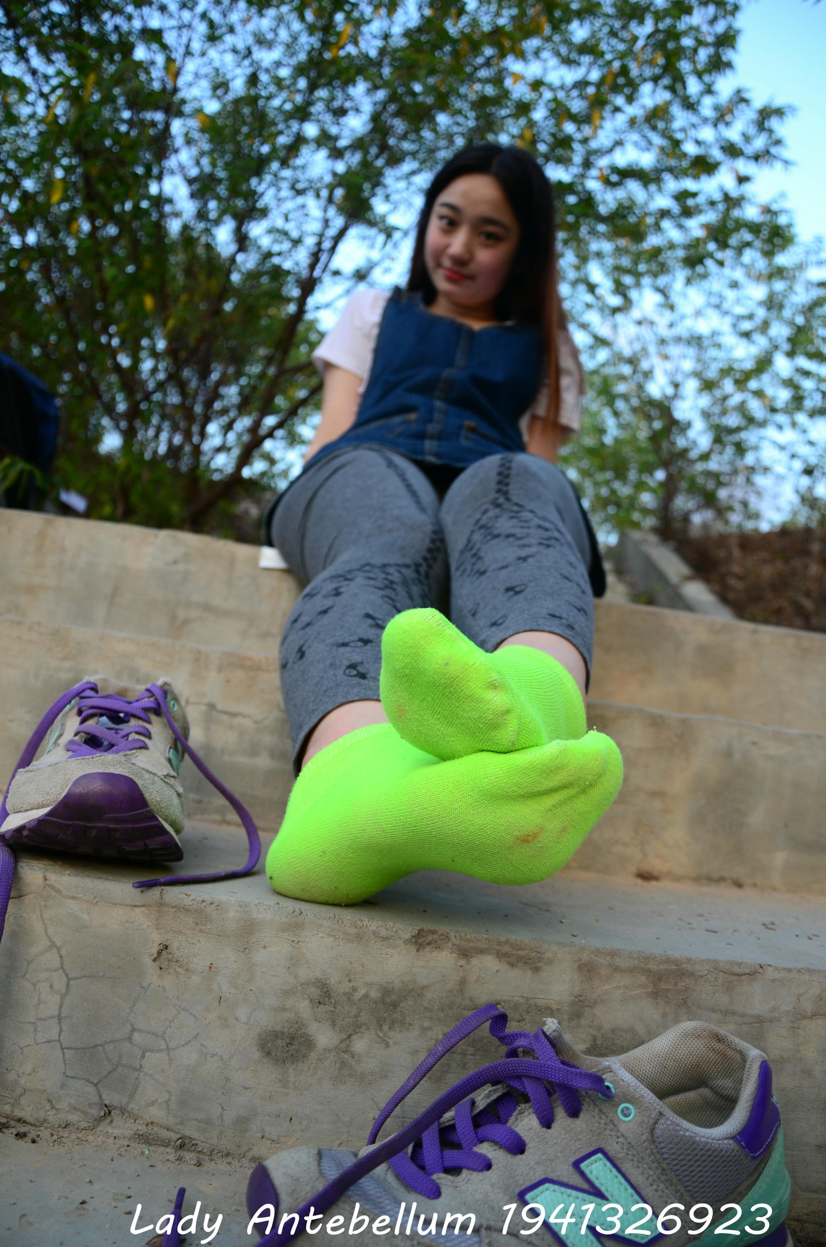 [战前女神] 恋足美腿棉袜女神级摄影套图 094 [104P-242MB]_第5集