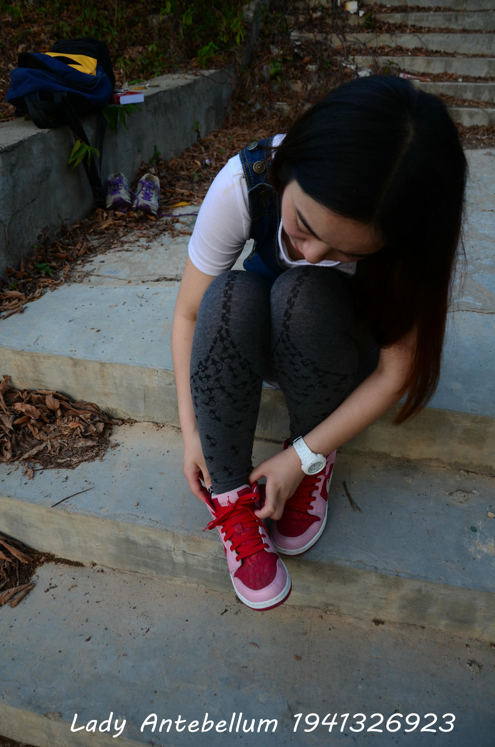 [战前女神] 恋足美腿棉袜女神级摄影套图 095 [95P-235MB]_第1集