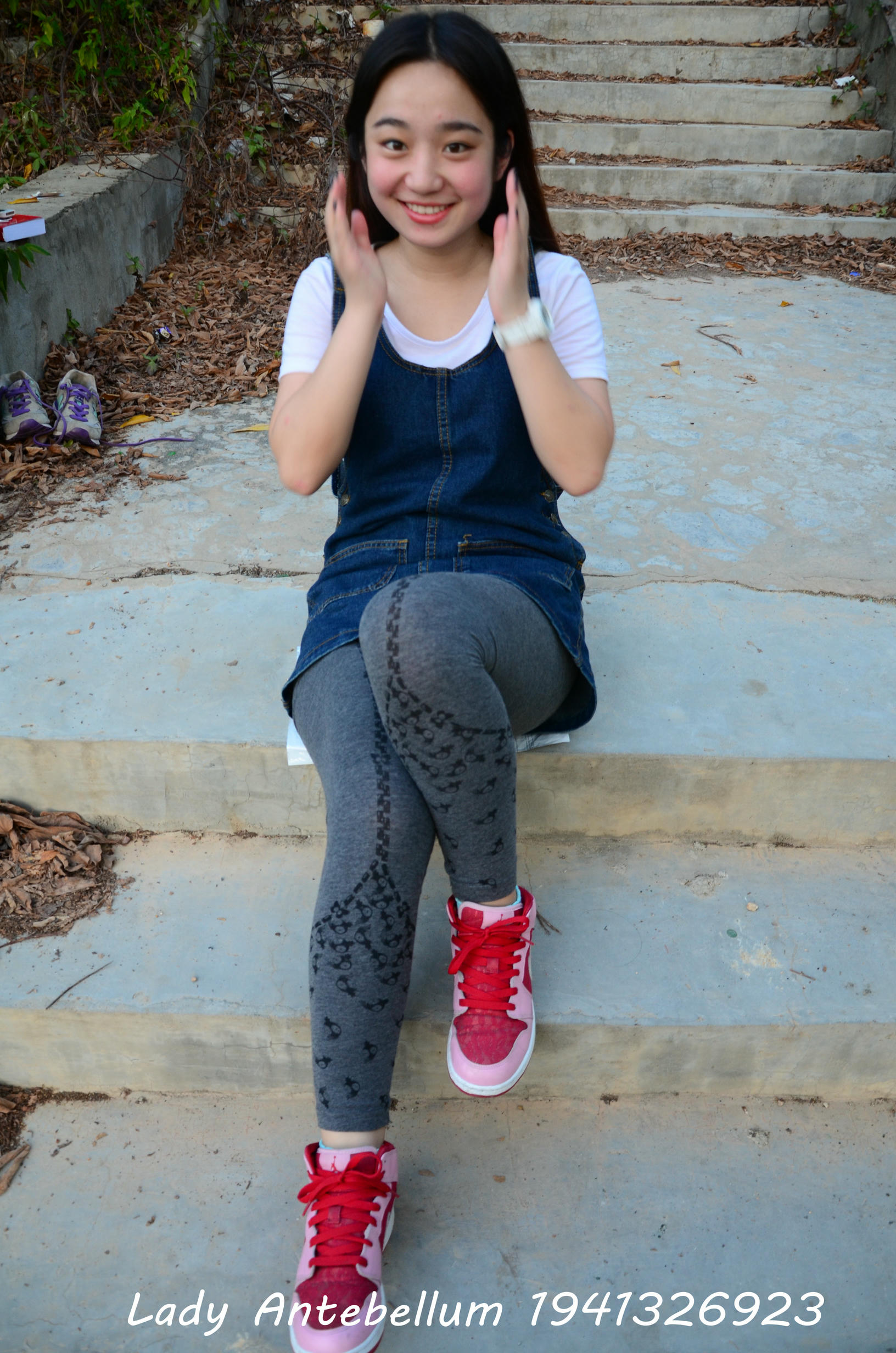 [战前女神] 恋足美腿棉袜女神级摄影套图 095 [95P-235MB]_第1集