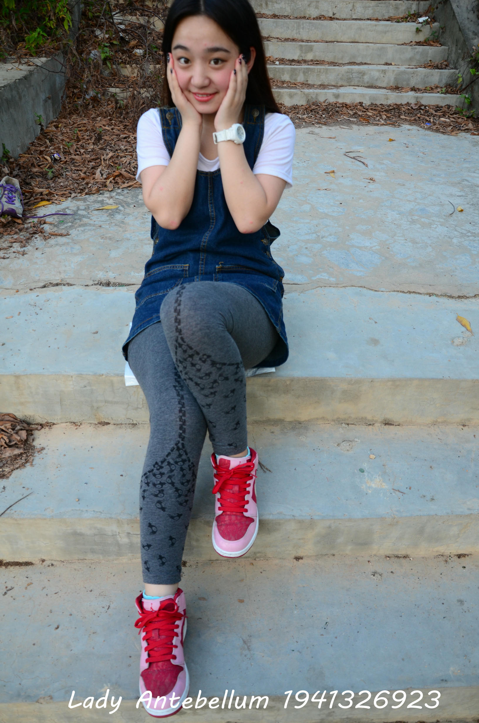 [战前女神] 恋足美腿棉袜女神级摄影套图 095 [95P-235MB]_第1集