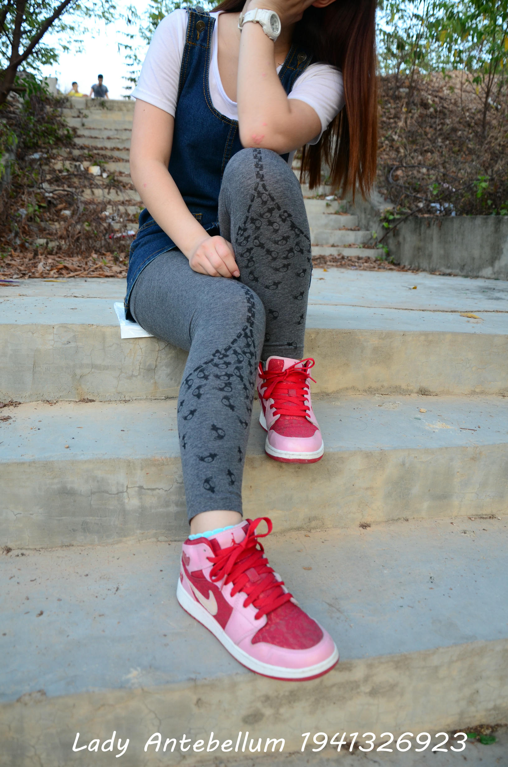 [战前女神] 恋足美腿棉袜女神级摄影套图 095 [95P-235MB]_第1集