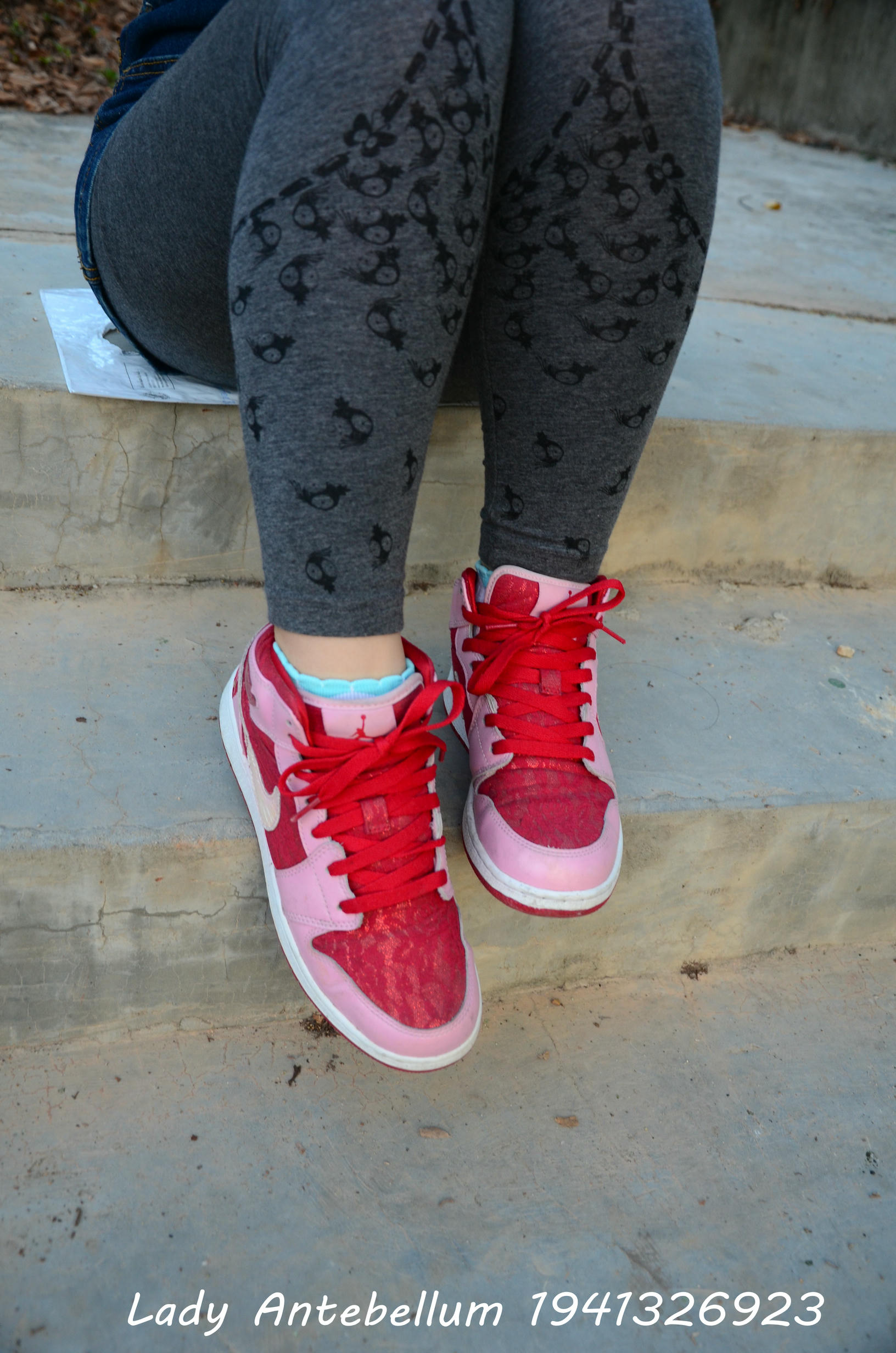 [战前女神] 恋足美腿棉袜女神级摄影套图 095 [95P-235MB]_第1集