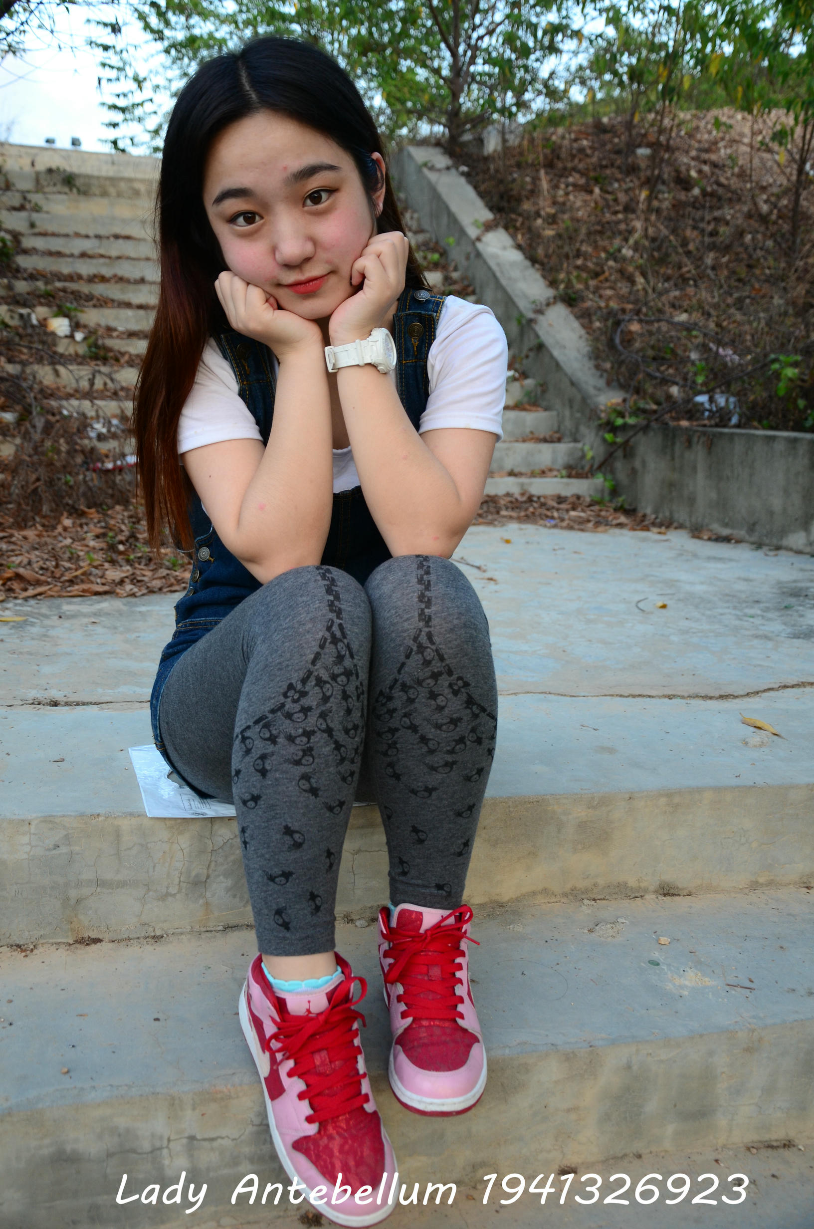 [战前女神] 恋足美腿棉袜女神级摄影套图 095 [95P-235MB]_第1集