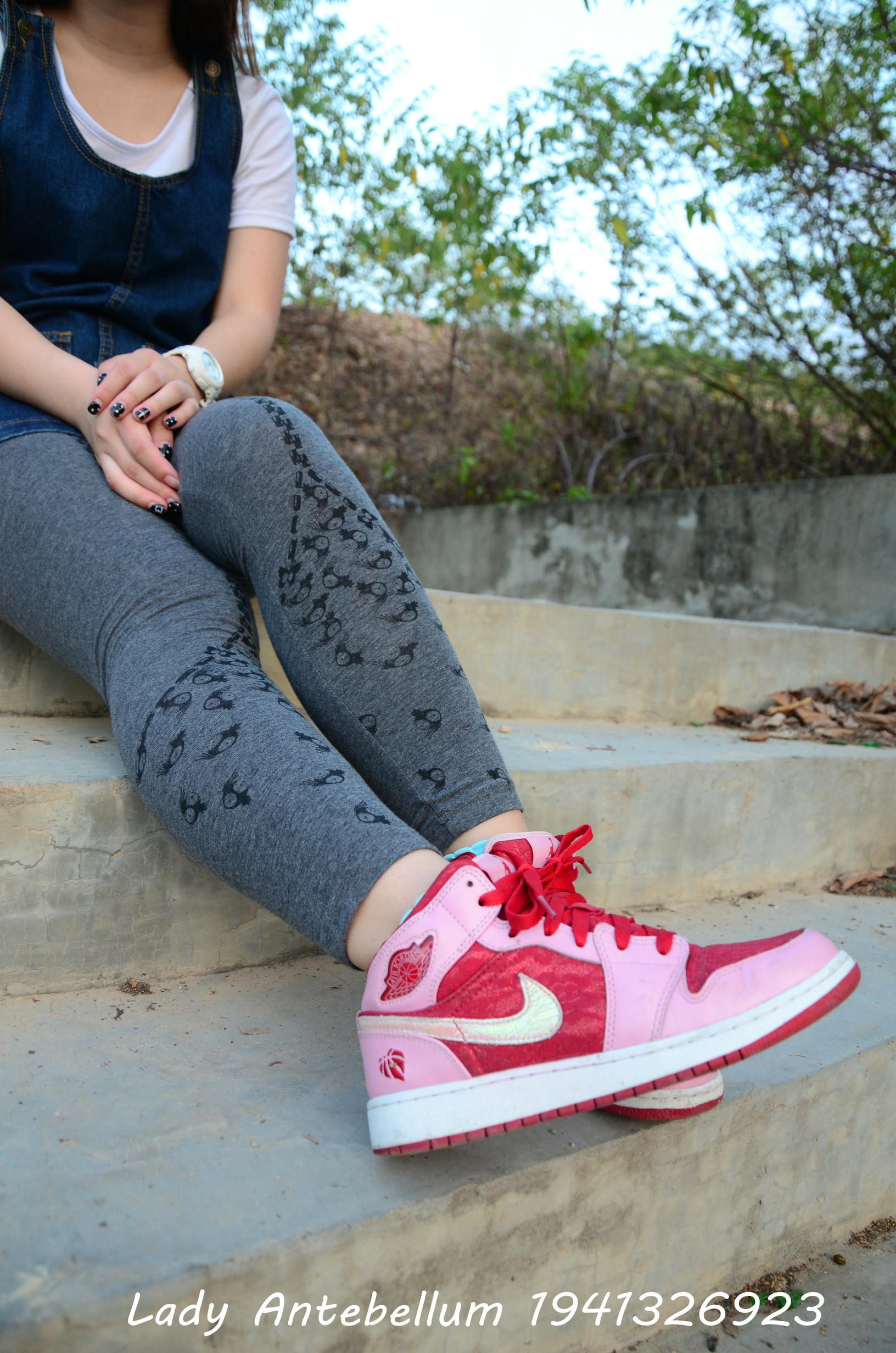 [战前女神] 恋足美腿棉袜女神级摄影套图 095 [95P-235MB]_第2集