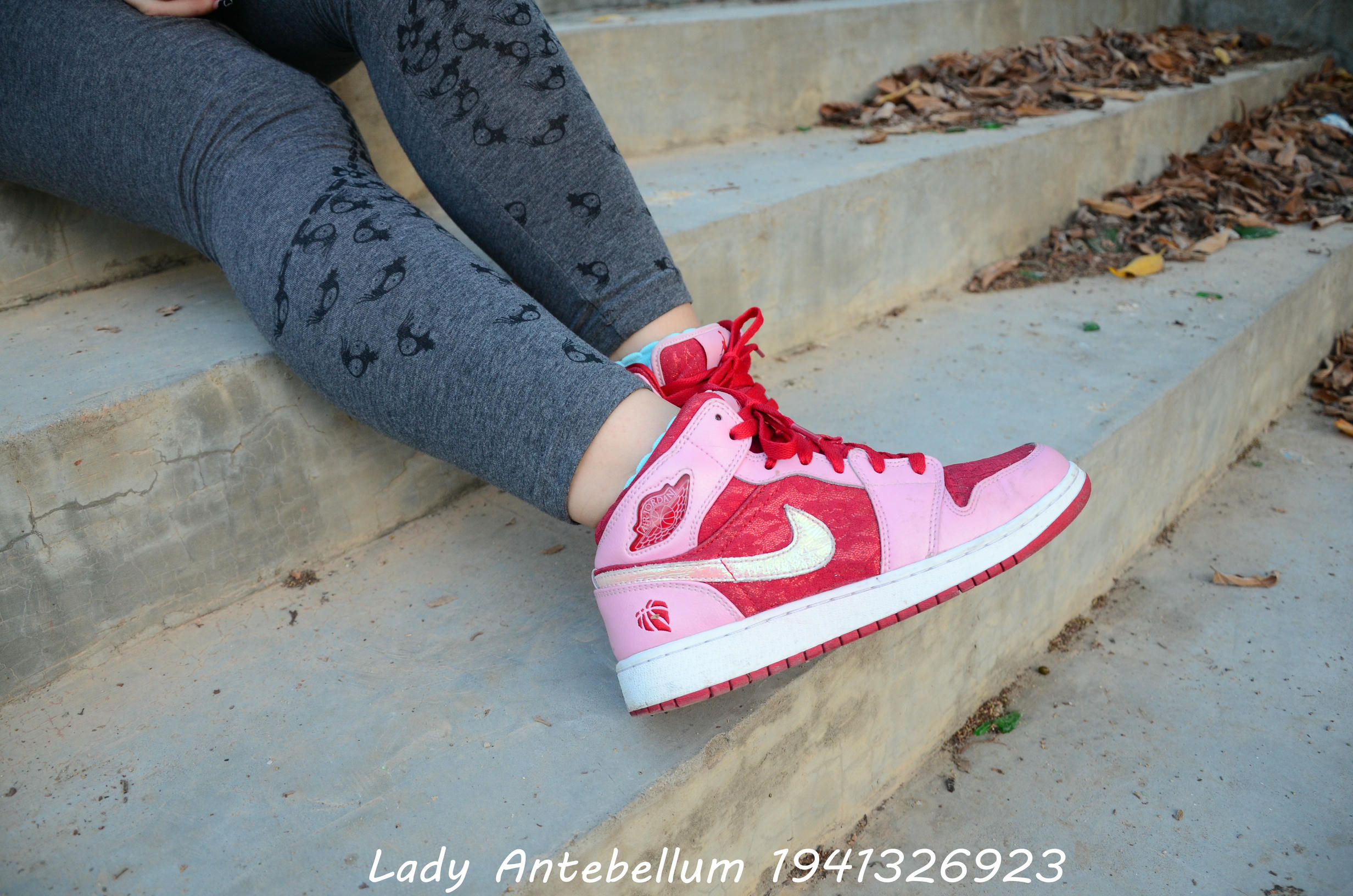 [战前女神] 恋足美腿棉袜女神级摄影套图 095 [95P-235MB]_第2集