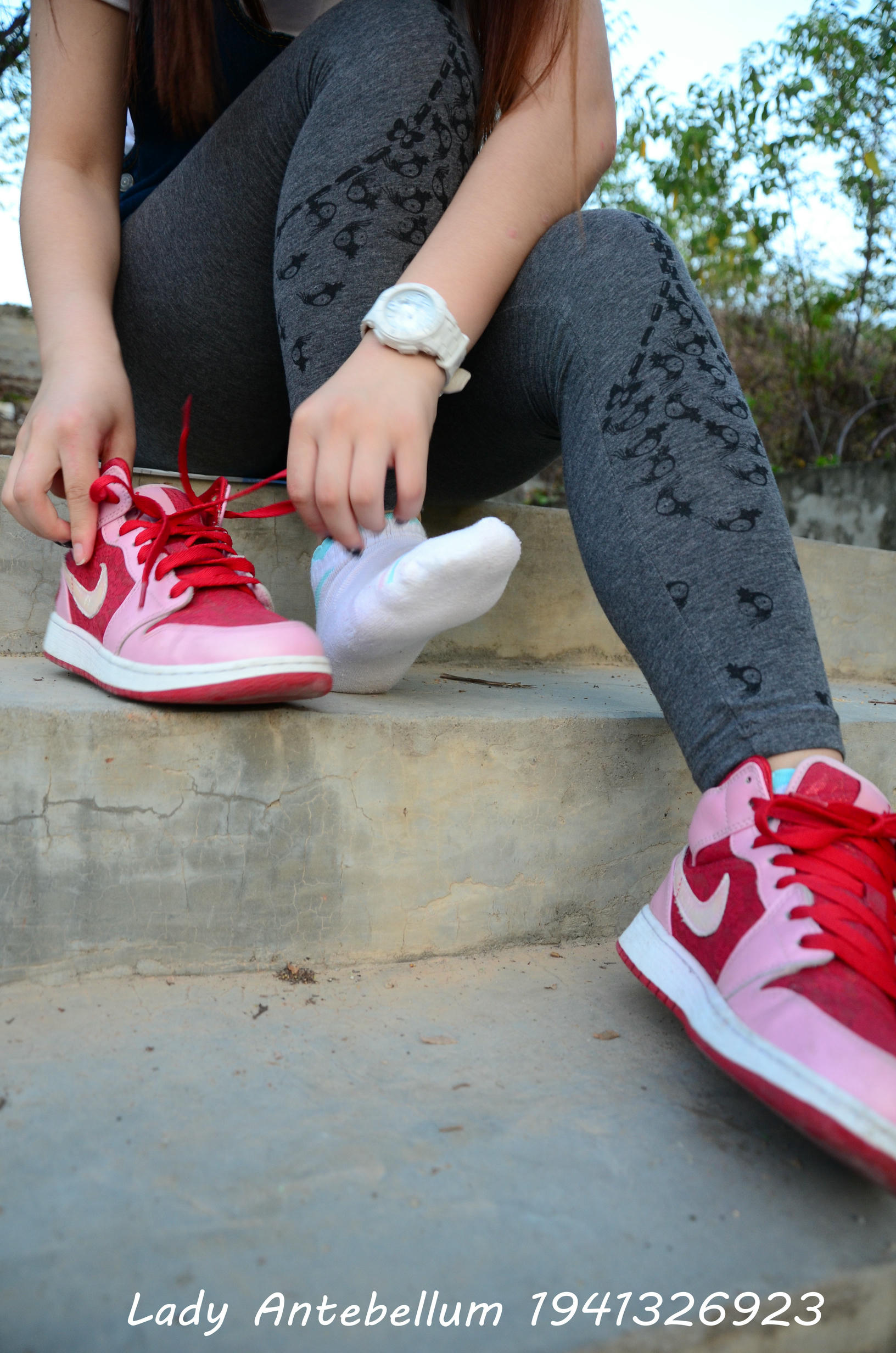 [战前女神] 恋足美腿棉袜女神级摄影套图 095 [95P-235MB]_第2集