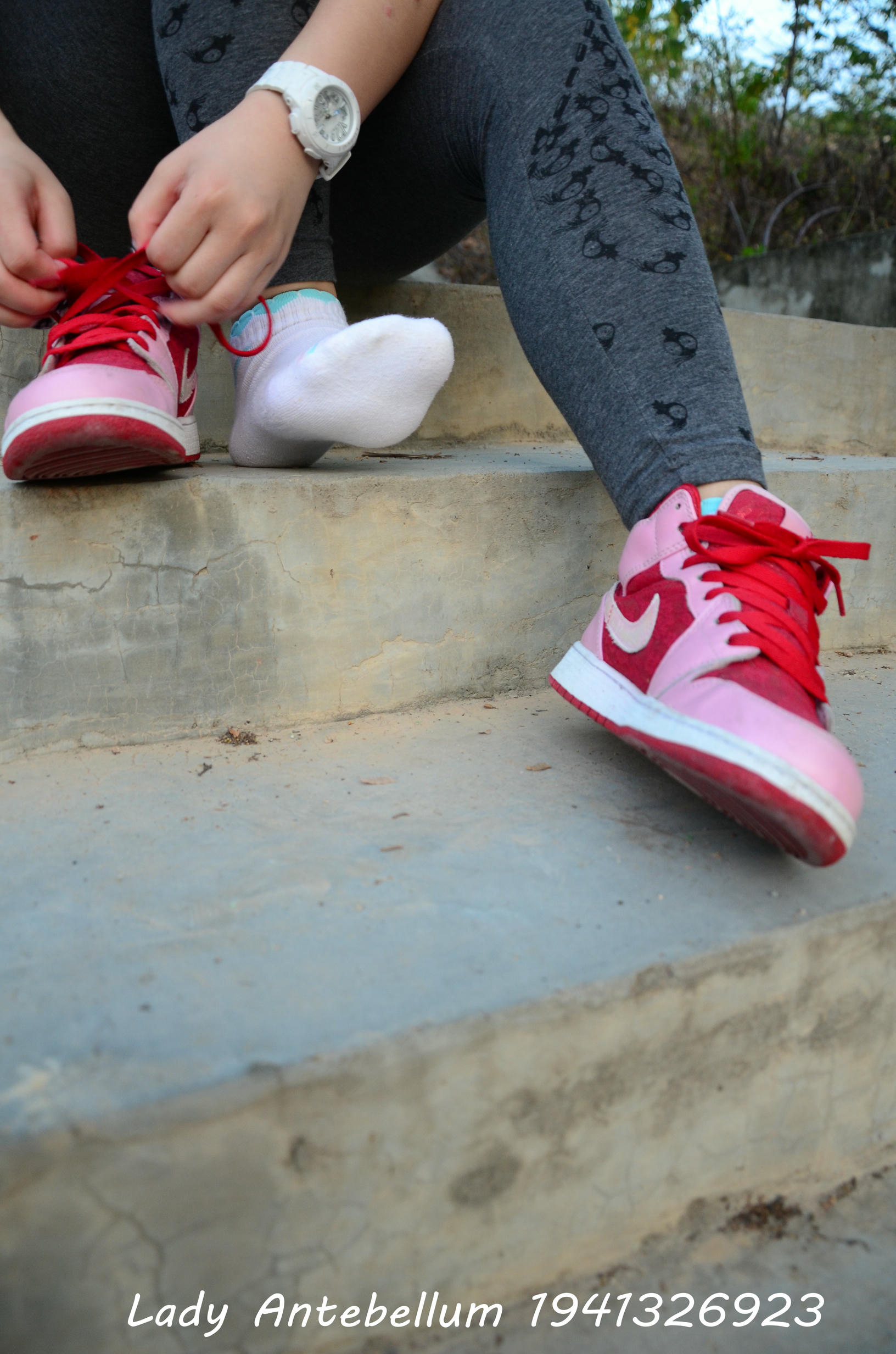 [战前女神] 恋足美腿棉袜女神级摄影套图 095 [95P-235MB]_第2集