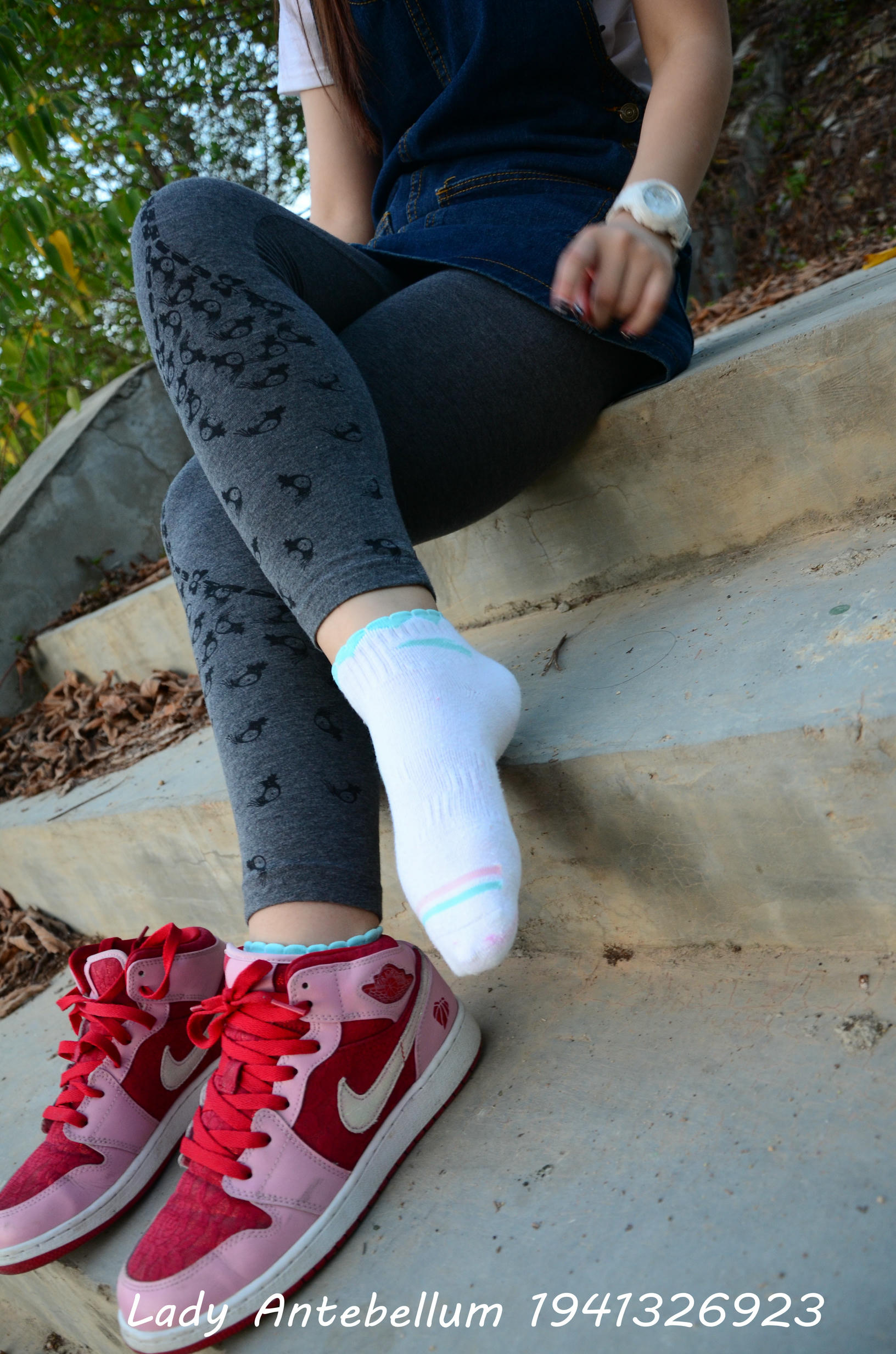 [战前女神] 恋足美腿棉袜女神级摄影套图 095 [95P-235MB]_第2集