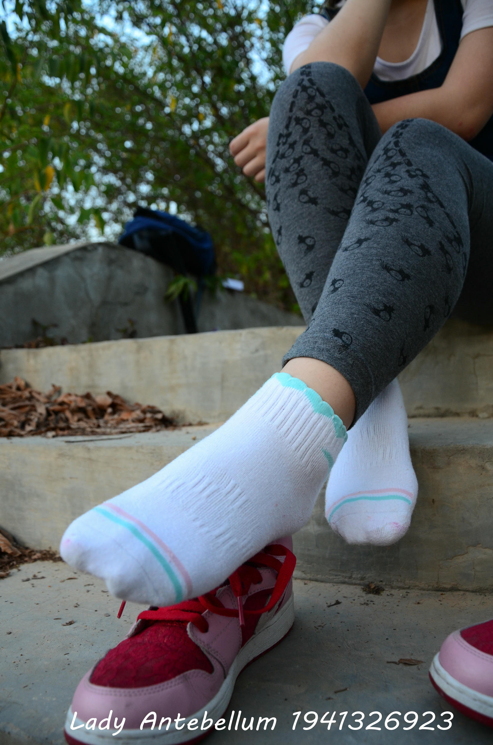 [战前女神] 恋足美腿棉袜女神级摄影套图 095 [95P-235MB]_第4集