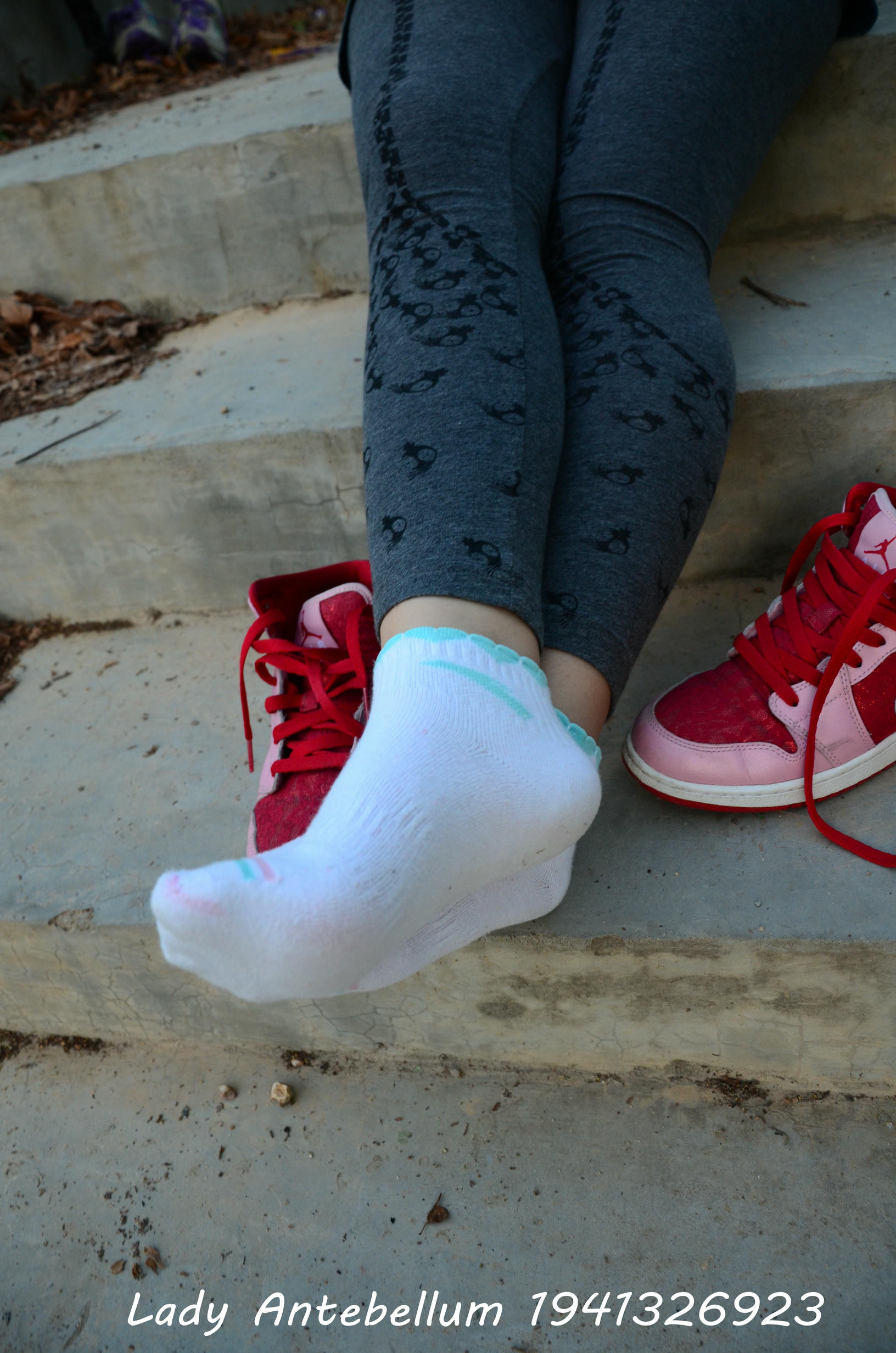 [战前女神] 恋足美腿棉袜女神级摄影套图 095 [95P-235MB]_第4集