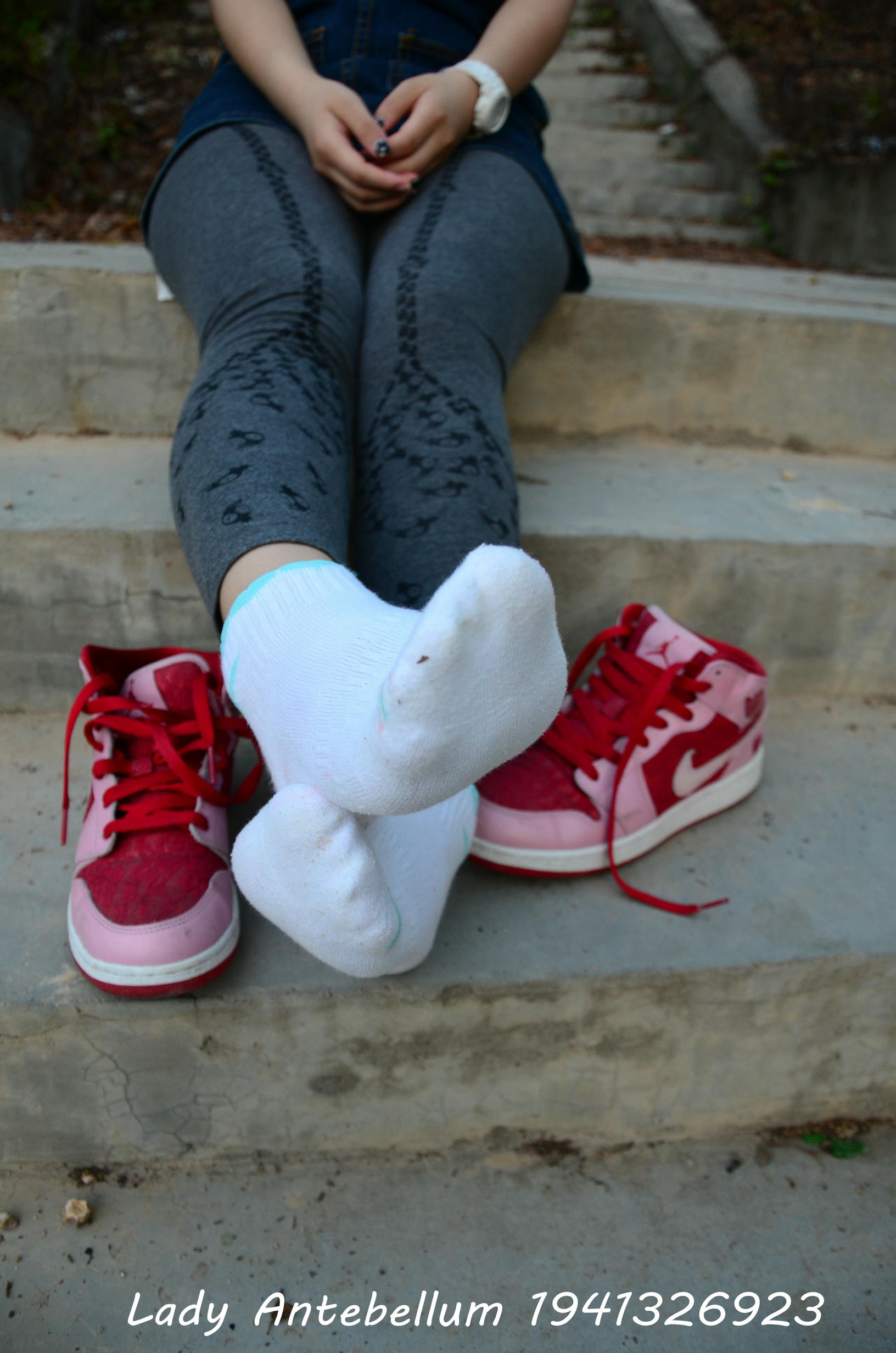 [战前女神] 恋足美腿棉袜女神级摄影套图 095 [95P-235MB]_第4集