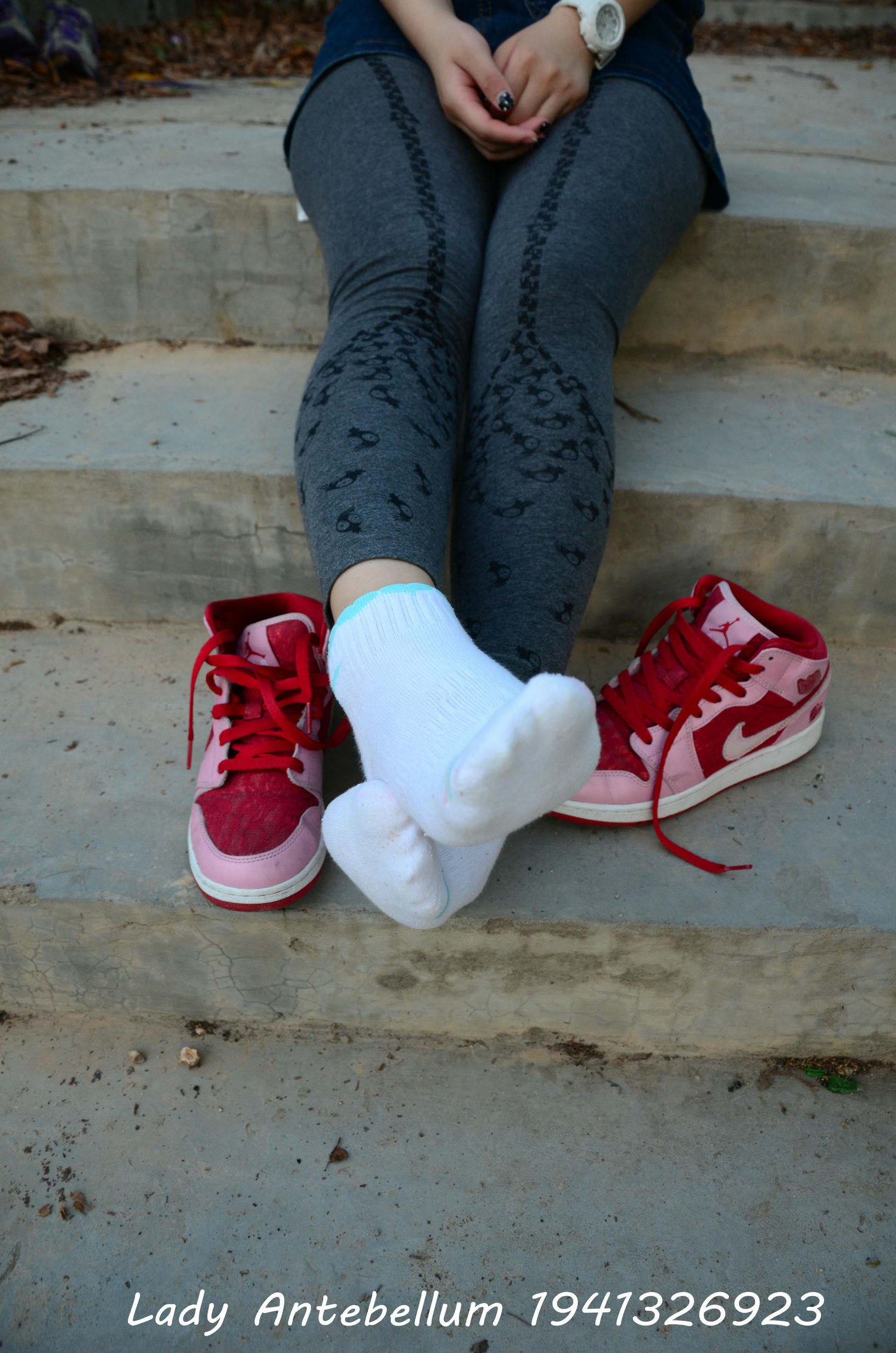 [战前女神] 恋足美腿棉袜女神级摄影套图 095 [95P-235MB]_第4集