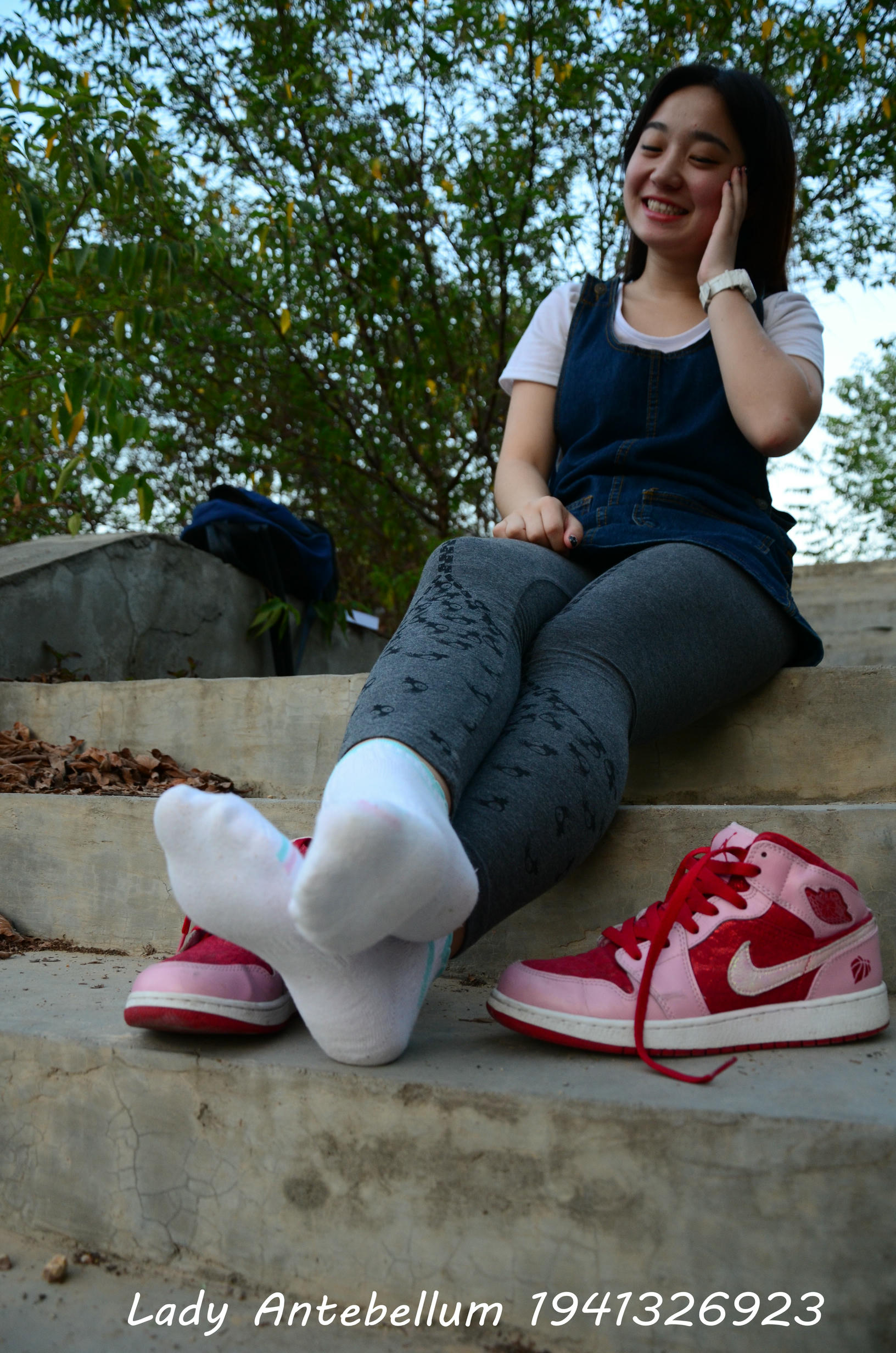 [战前女神] 恋足美腿棉袜女神级摄影套图 095 [95P-235MB]_第4集