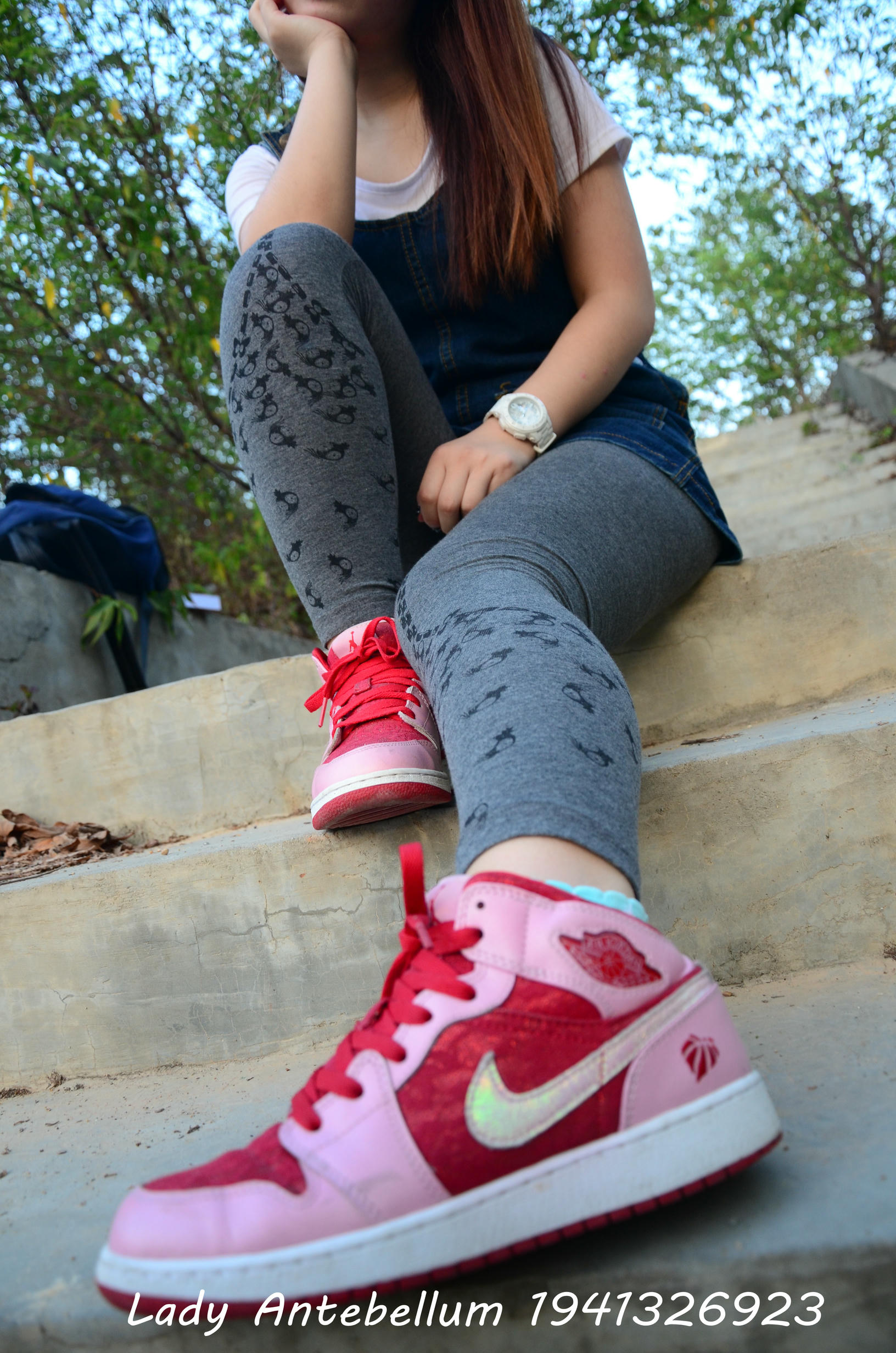 [战前女神] 恋足美腿棉袜女神级摄影套图 095 [95P-235MB]_第1集