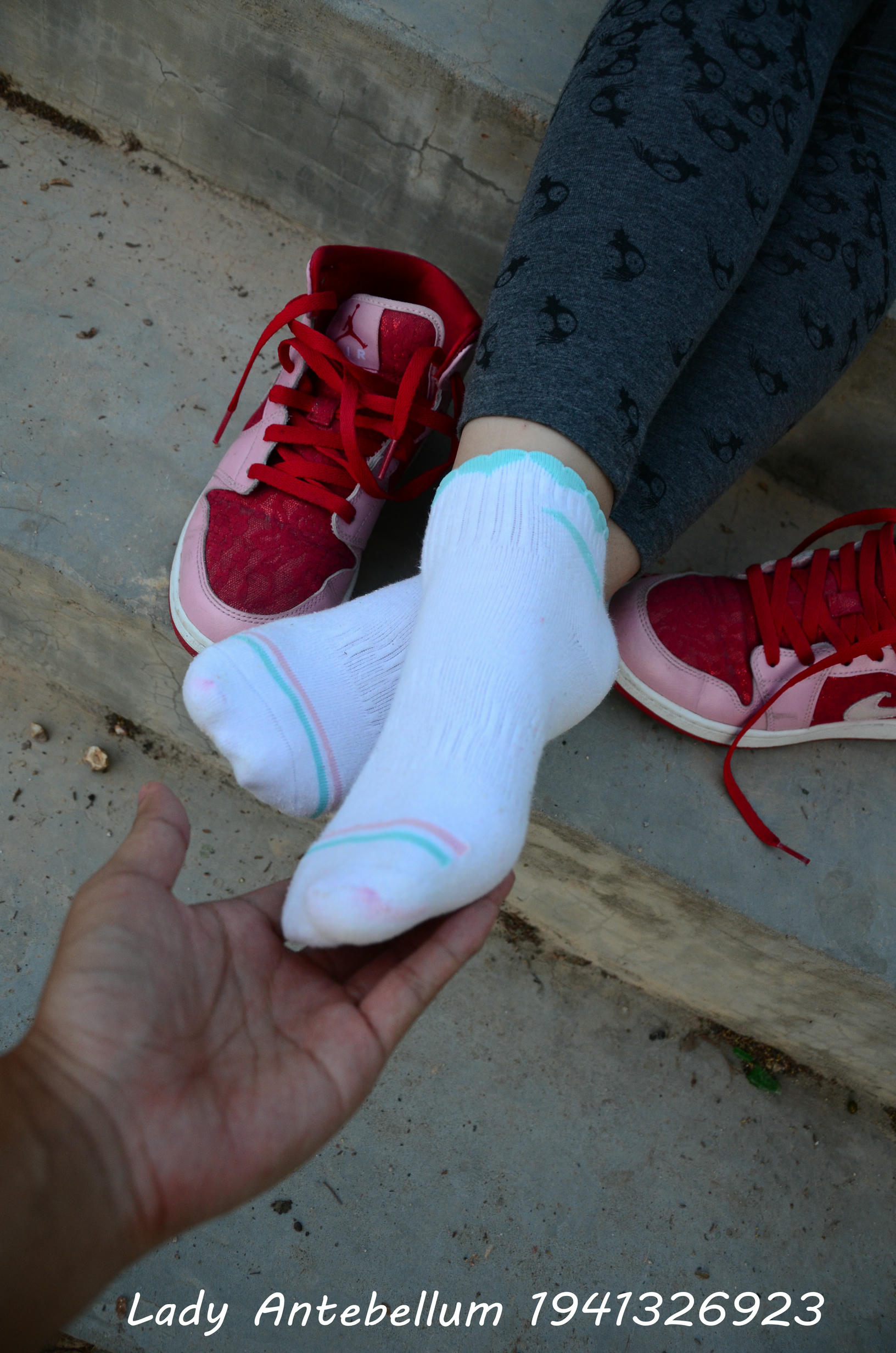 [战前女神] 恋足美腿棉袜女神级摄影套图 095 [95P-235MB]_第5集