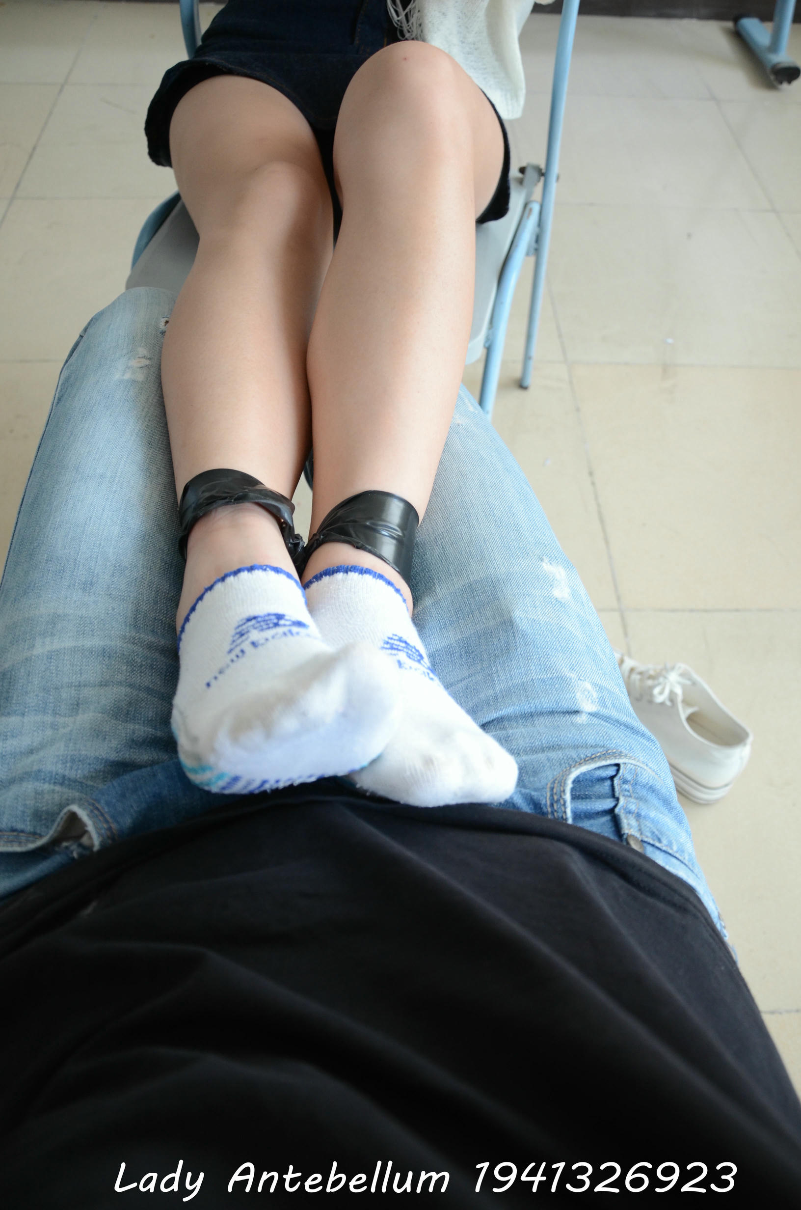 [战前女神] 恋足美腿棉袜女神级摄影套图 096 [105P-129MB]_第1集