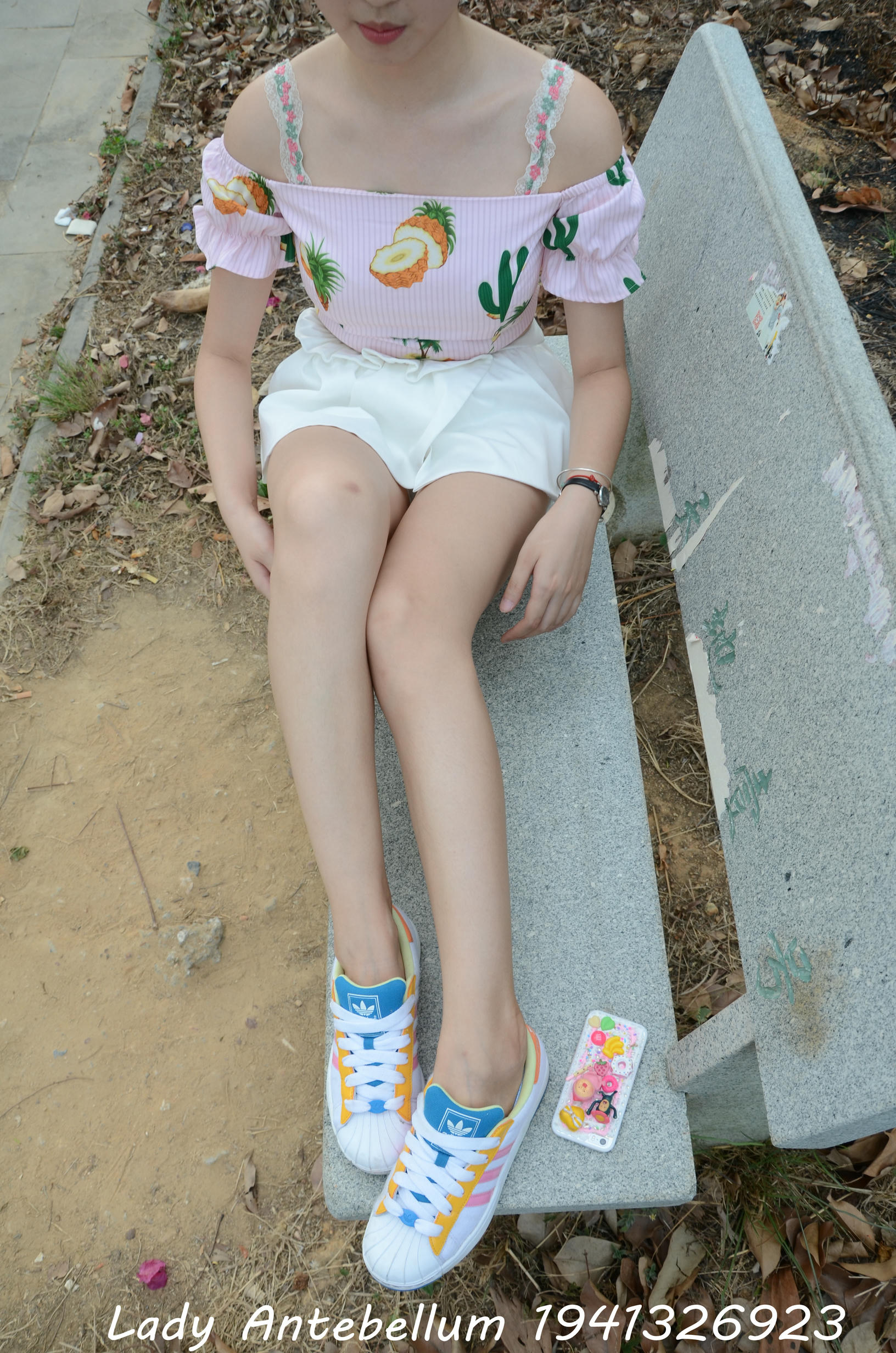 [战前女神] 恋足美腿棉袜女神级摄影套图 097 [120P-301MB]_第1集