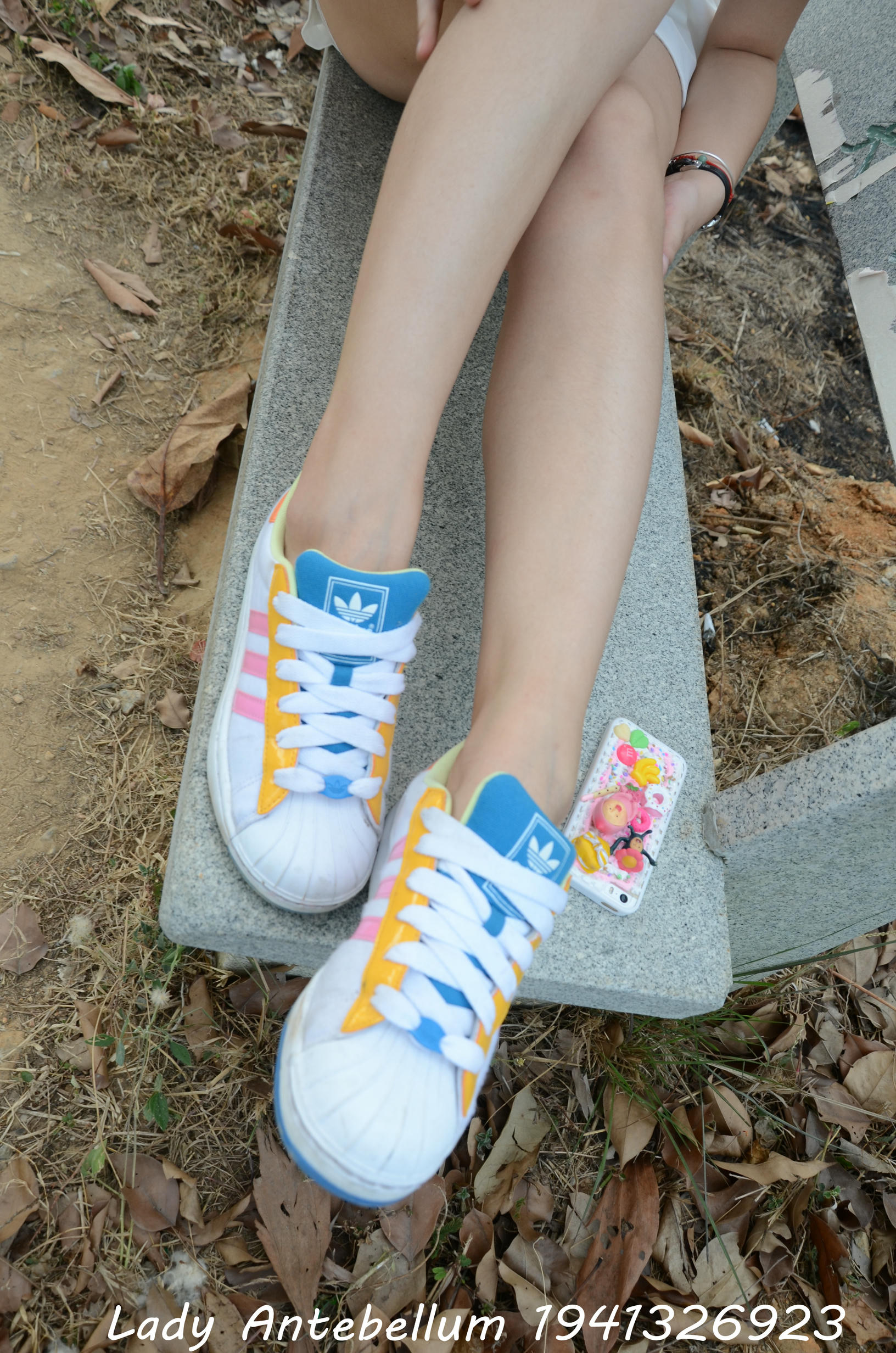 [战前女神] 恋足美腿棉袜女神级摄影套图 097 [120P-301MB]_第1集