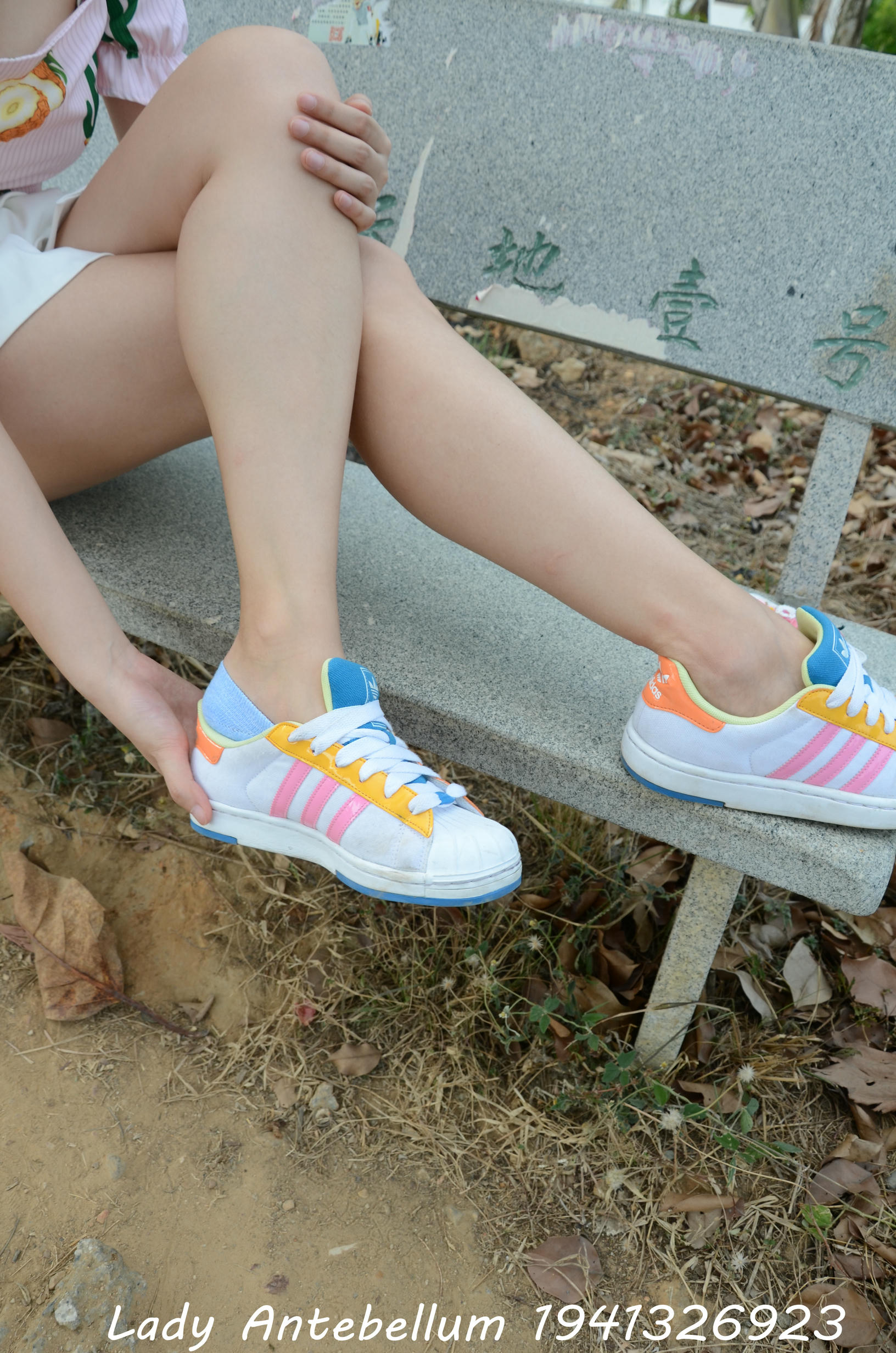 [战前女神] 恋足美腿棉袜女神级摄影套图 097 [120P-301MB]_第2集