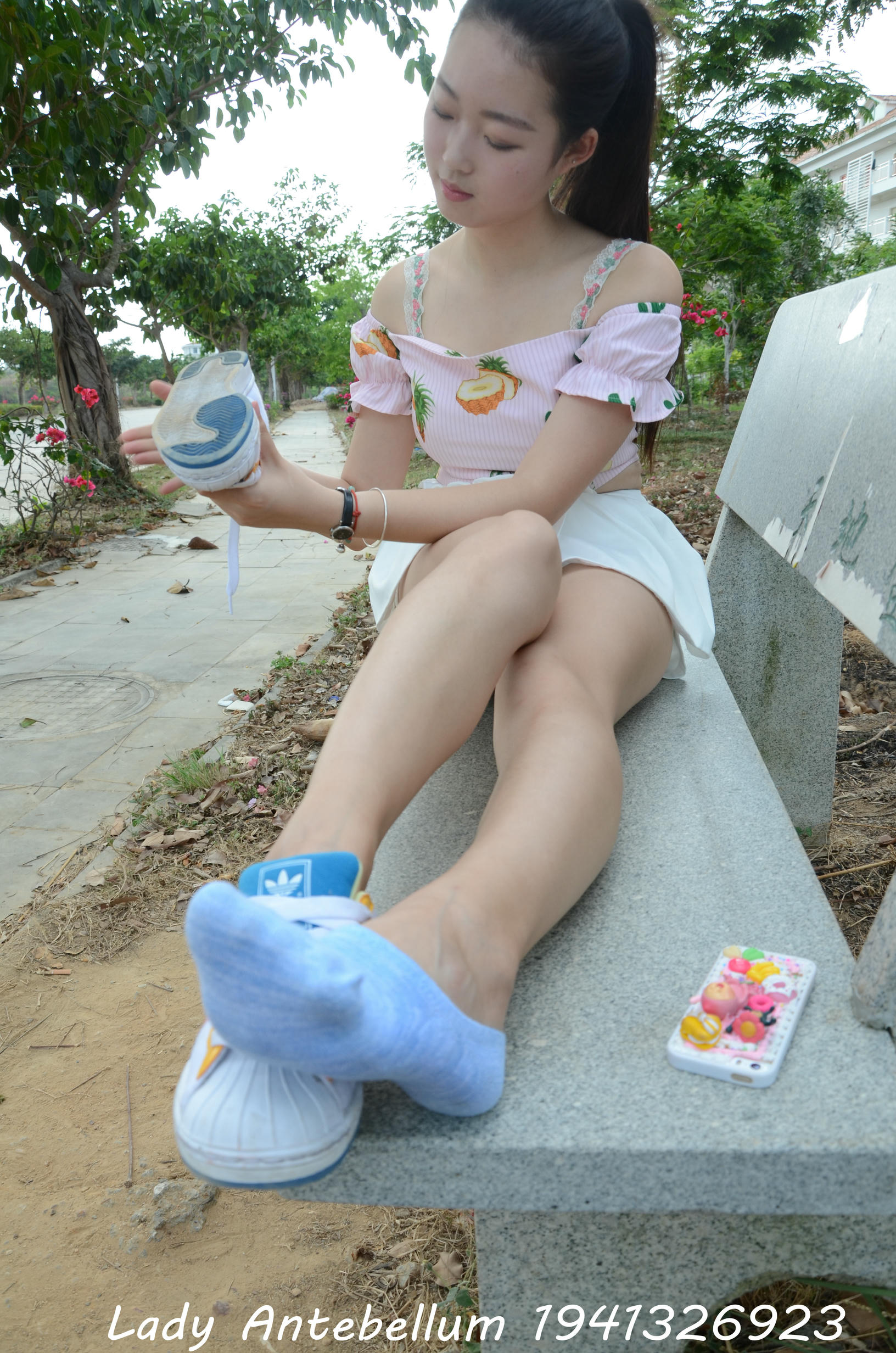 [战前女神] 恋足美腿棉袜女神级摄影套图 097 [120P-301MB]_第3集