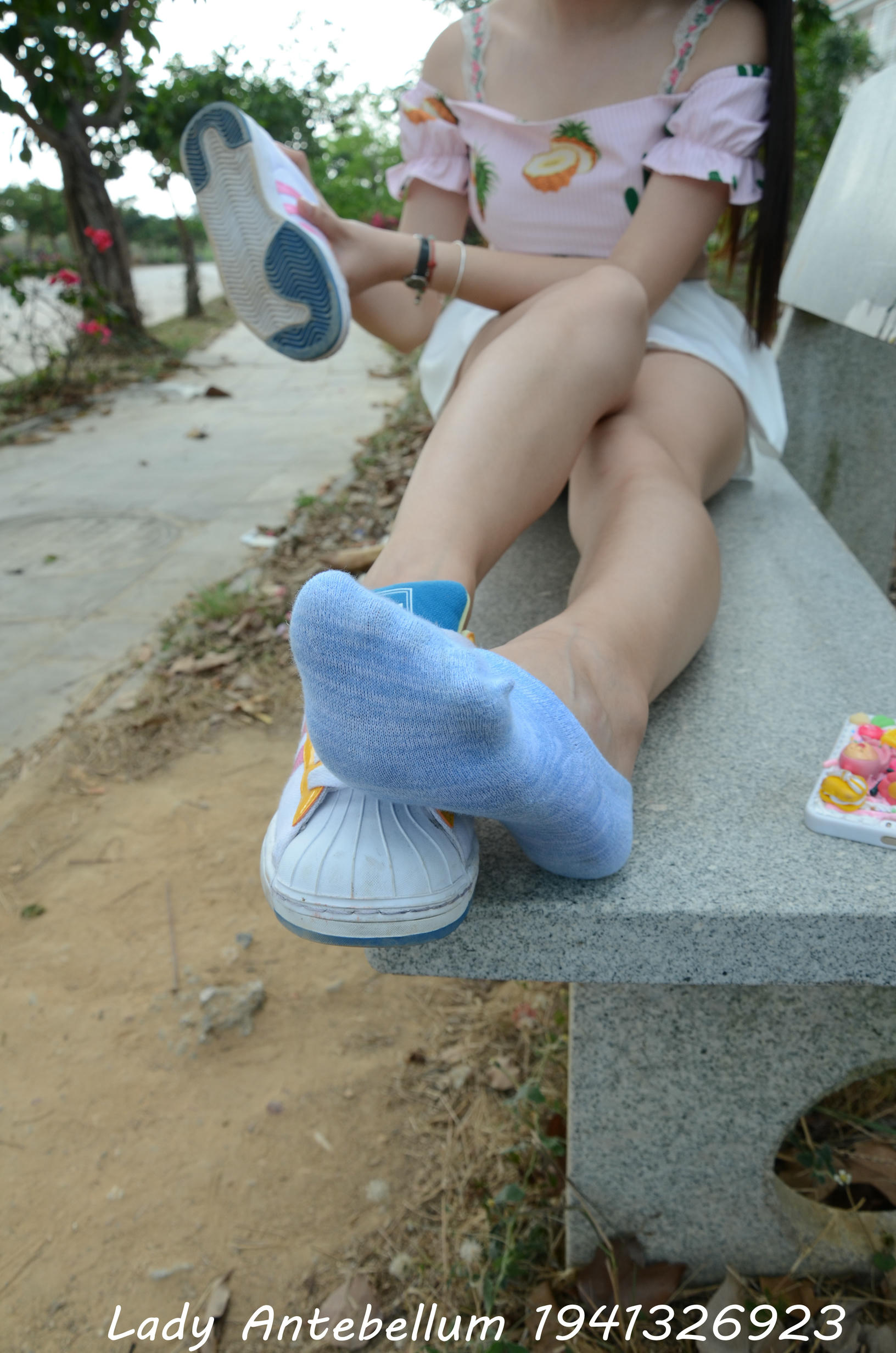 [战前女神] 恋足美腿棉袜女神级摄影套图 097 [120P-301MB]_第3集