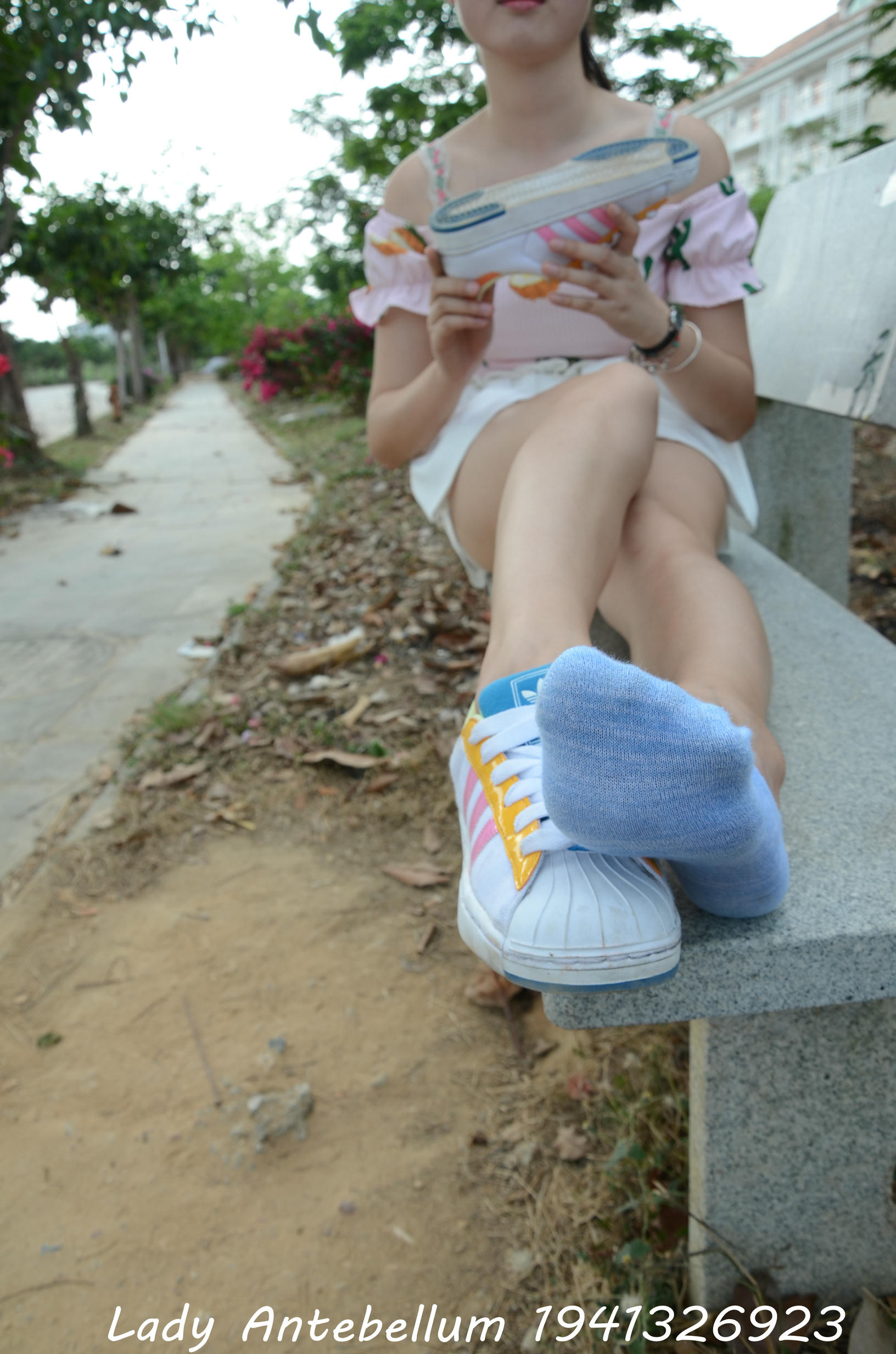 [战前女神] 恋足美腿棉袜女神级摄影套图 097 [120P-301MB]_第3集