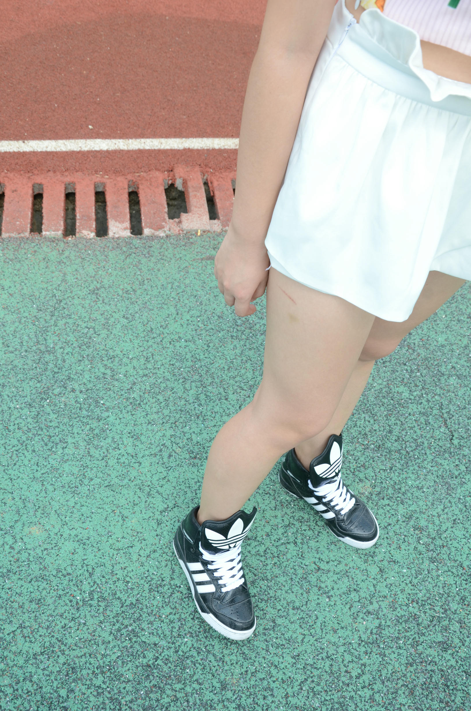 [战前女神] 恋足美腿棉袜女神级摄影套图 098 [140P-319MB]_第1集