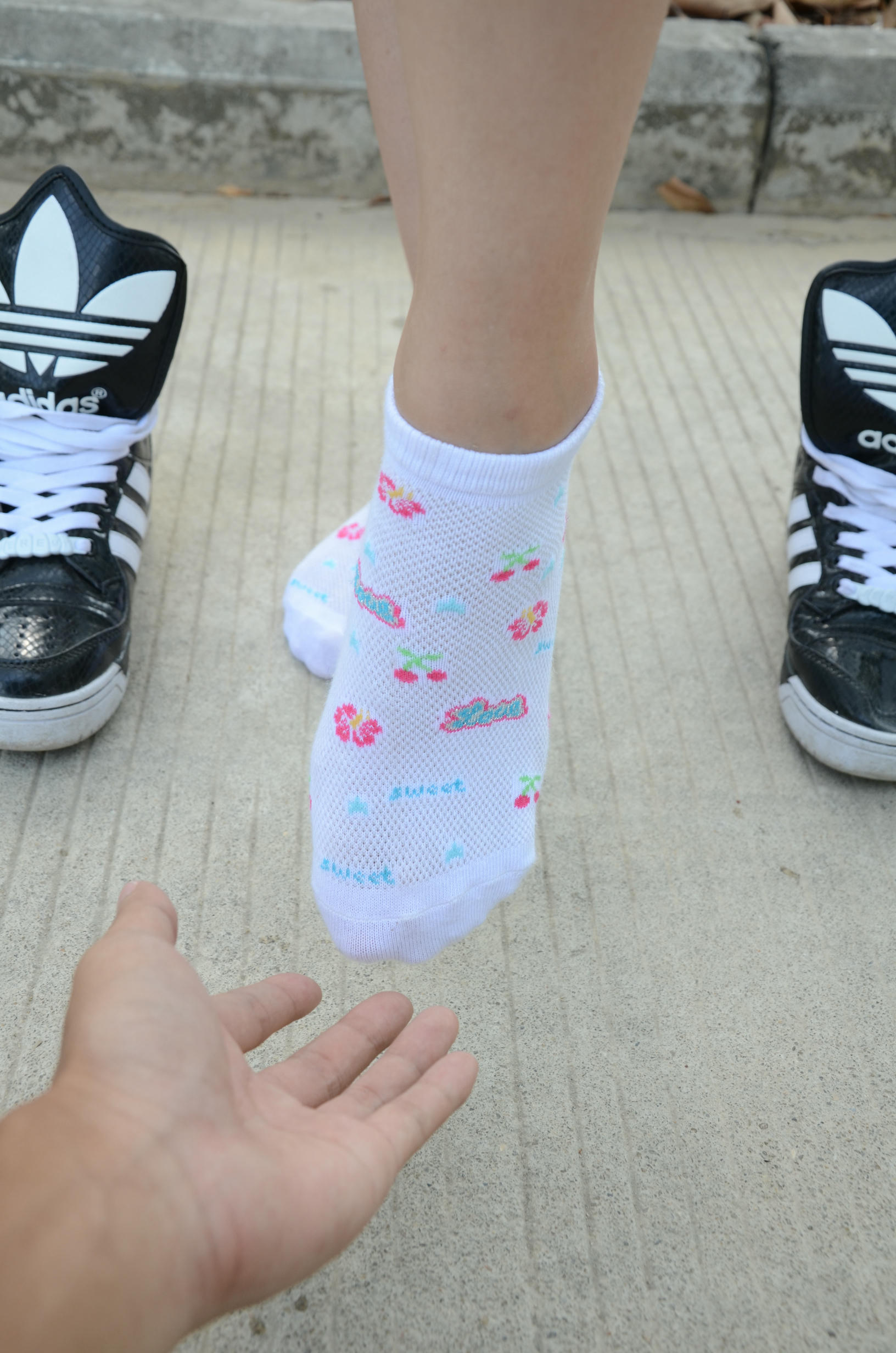 [战前女神] 恋足美腿棉袜女神级摄影套图 098 [140P-319MB]_第7集