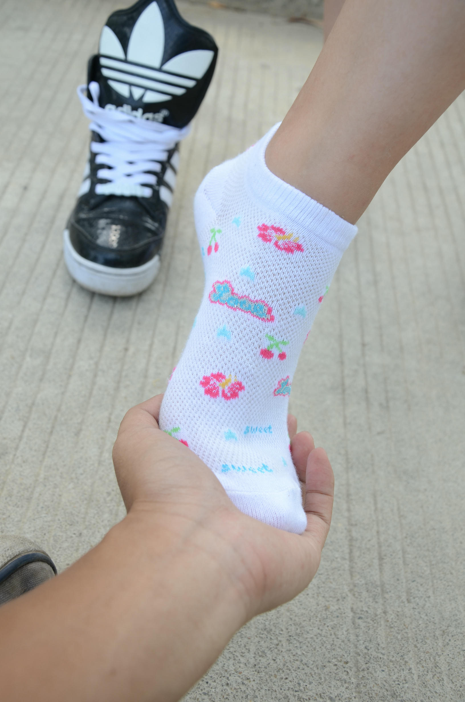 [战前女神] 恋足美腿棉袜女神级摄影套图 098 [140P-319MB]_第7集