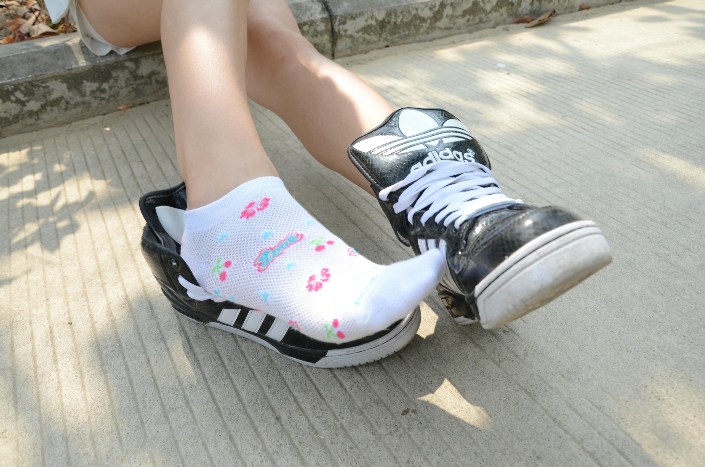 [战前女神] 恋足美腿棉袜女神级摄影套图 098 [140P-319MB]_第3集