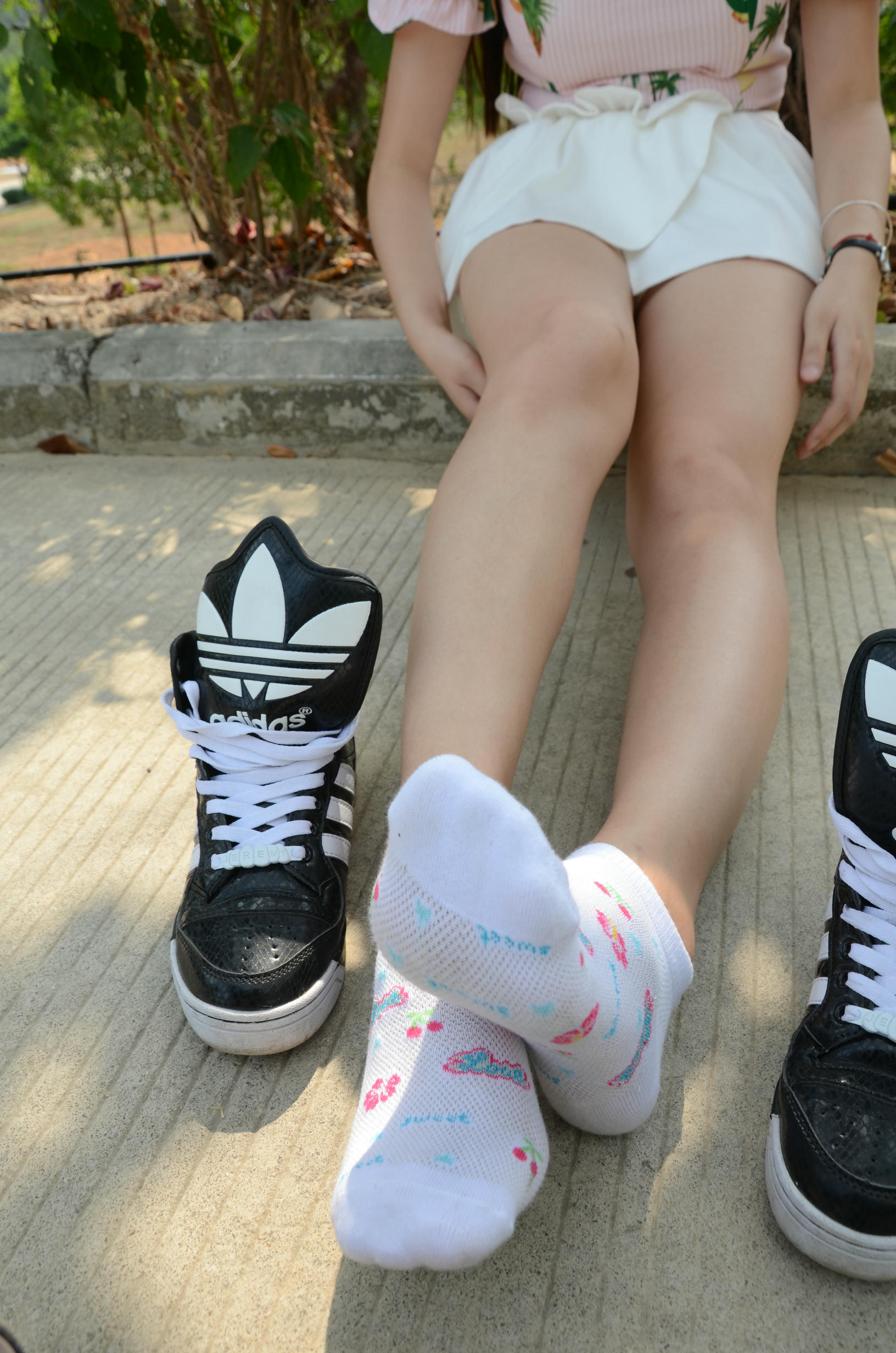 [战前女神] 恋足美腿棉袜女神级摄影套图 098 [140P-319MB]_第4集