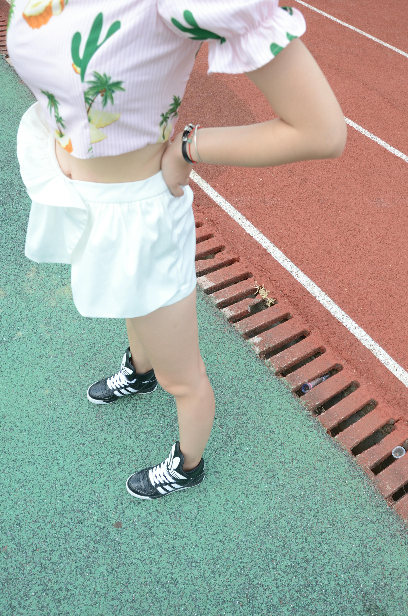 [战前女神] 恋足美腿棉袜女神级摄影套图 098 [140P-319MB]_第1集