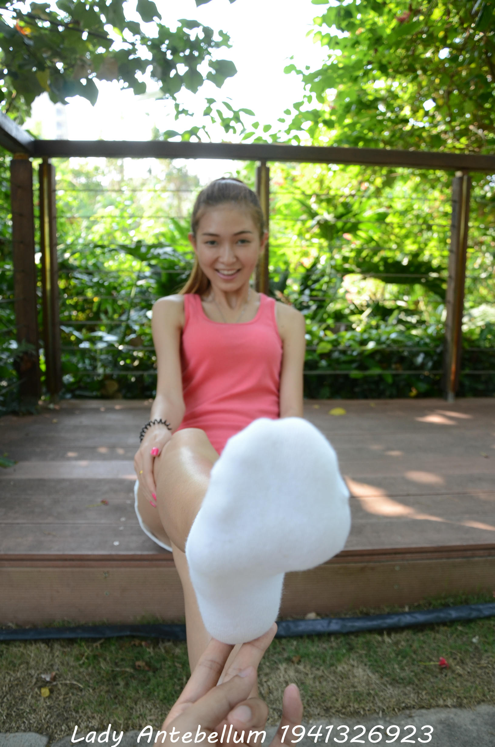 [战前女神] 恋足美腿棉袜女神级摄影套图 099 [154P-423MB]_第7集